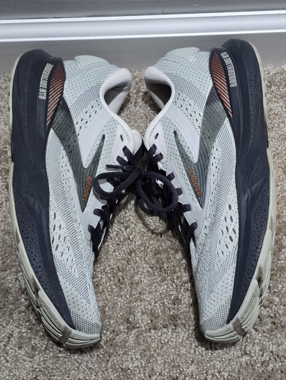 Brooks Adrenaline GTS 24 Women's Running Shoes Size 9.5 Gray - Picture 3 of 9